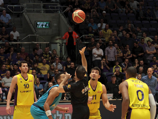 מחצית ראשונה צמודה בחולון (מנהלת הליגה)