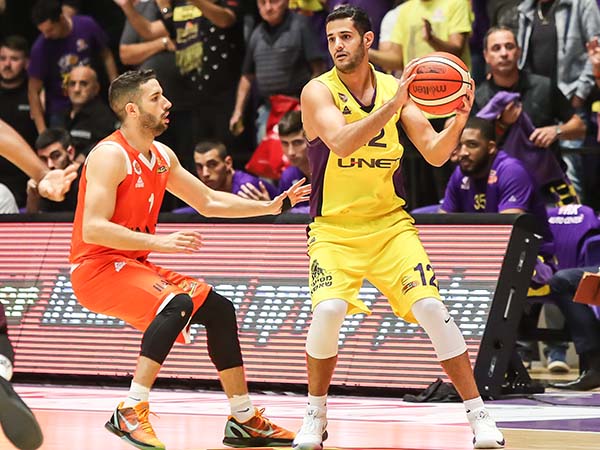 מנהיג שקט. הרוש (מנהלת הליגה)