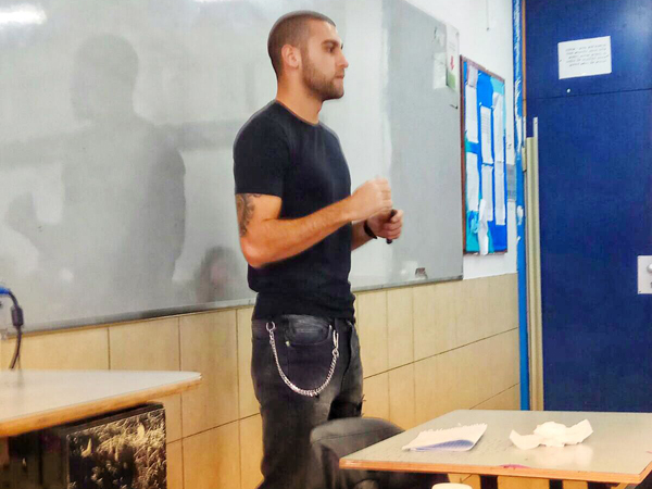 מכלוף. "מקצוען אמיתי"