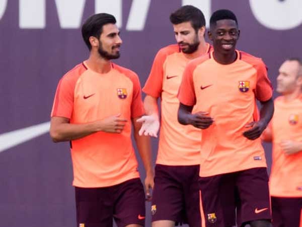 יש לדמבלה סיבה טובה לחייך (Getty)