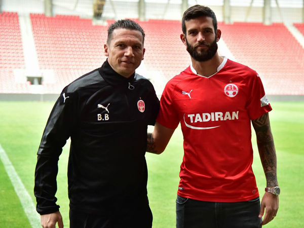 בתמונת ההרכב לרעננה. ממן (האתר הרשמי)