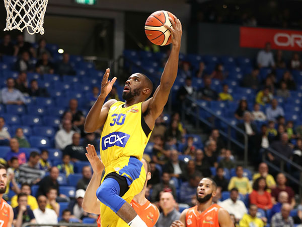 "מחטיאים לייאפים קלים", קול (מנהלת הליגה)