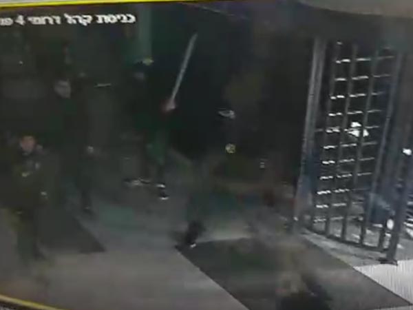 הרשעות קודמות נגד שלושה מהחשודים