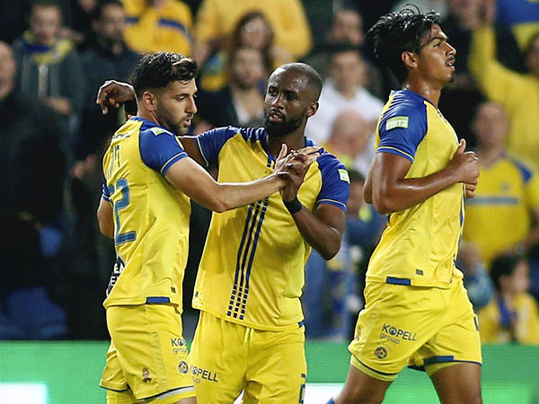 ריקן חוגג: "יצא לי בטעות בימין, אבל יצא טוב" (אלן שיבר)