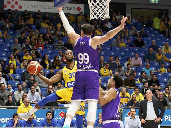 קול. הגנה רכה של מכבי ת"א (אלן שיבר)