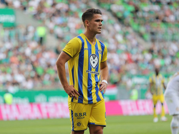 מצפים ממנו ליותר. קיארטנסון (האתר הרשמי)