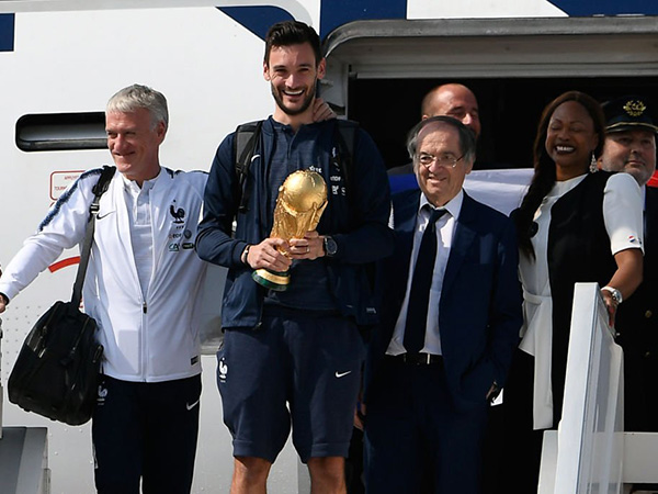 הקפטן והמאמן הגיעו (getty)