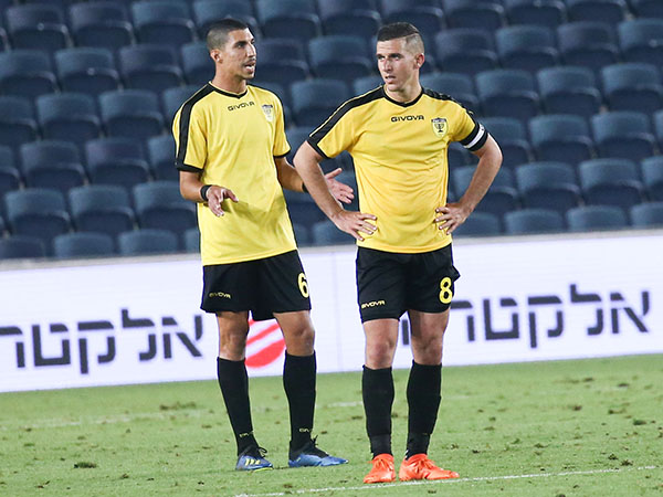 מדחי לדחי. בית"ר (דני מרון)