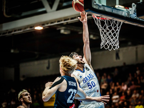 זוסמן שב לסגל הבוגרת (FIBA)