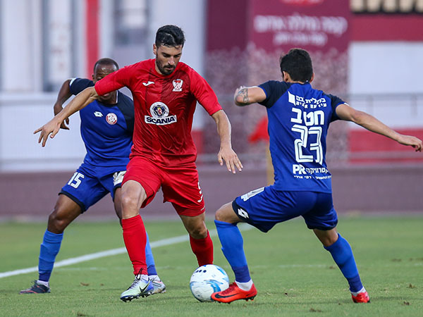 אזולאי עם הכדור, מבין הבודדים שהגיעו למצבים (באדיבות סוכנות ג'יני)