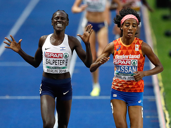 "הפעמון צילצל. אין לה תירוץ" (getty)