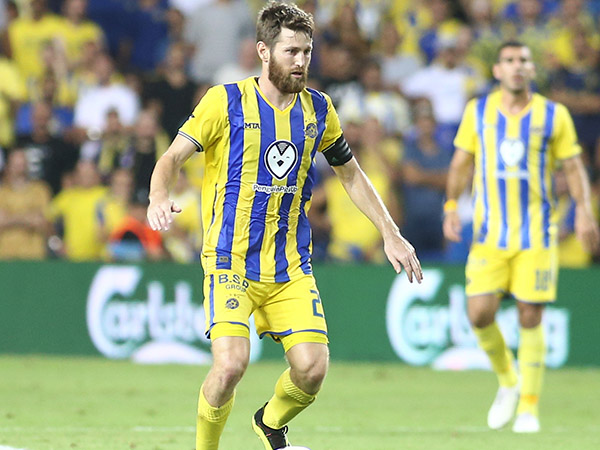 ייני נכס למכבי ת"א (אלן שיבר)