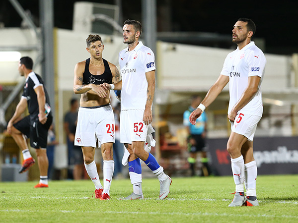 שחקני ב"ש מנסים להבין מה לא עובד (לירון מולדובן)