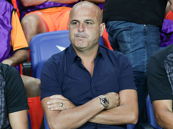 כאב ראש לאבוקסיס (אלן שיבר)