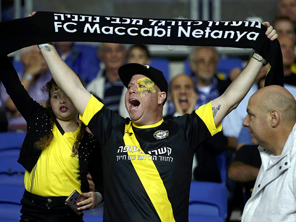 וגם מוצדק. האוהדים בשמיים (צילום: אלן שיבר)