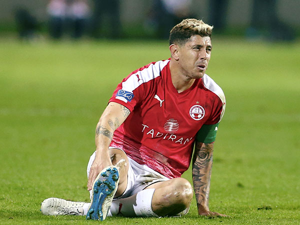 מליקסון, אווירה של ייאוש בקרב האלופה (אלן שיבר)