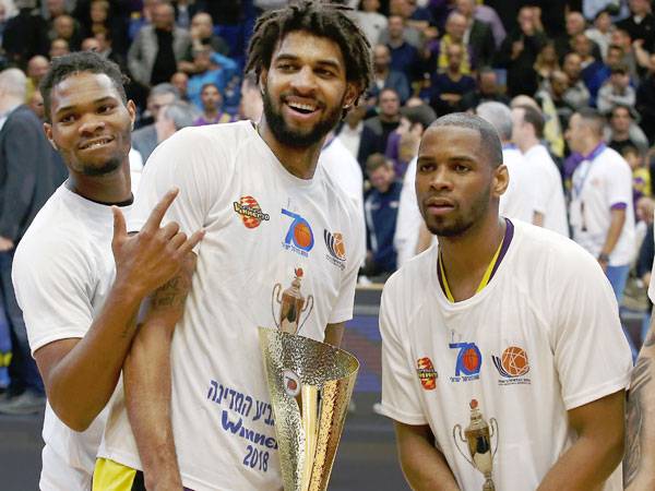 "נהניתי מאוד בישראל והייתי שמח לחזור" (אלן שיבר)