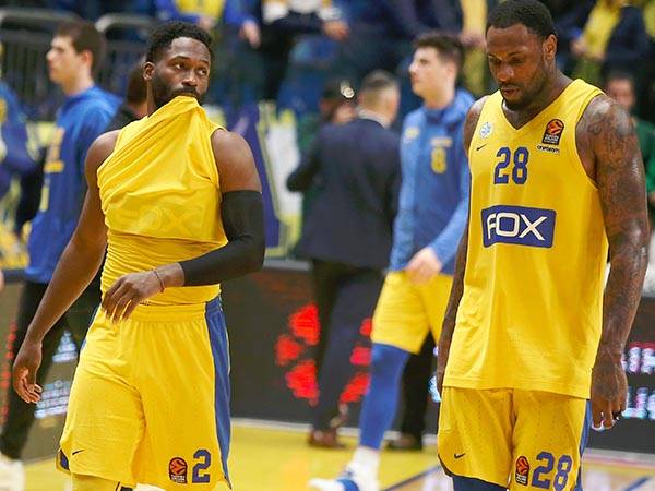 שלל איבודי כדור והפסד עגום (אלן שיבר)