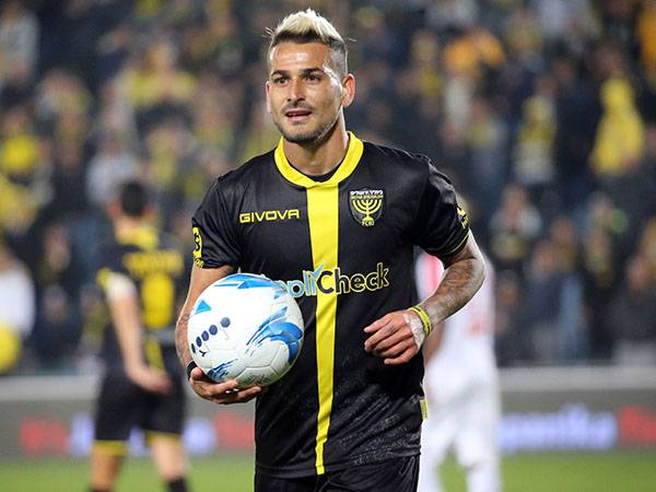 ימתין למאמן החדש. בוזגלו (צילום: אודי ציטיאט)