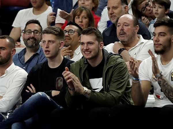 דונצ'יץ', בא לראות את החברים שלו מנצחים (getty, Anadolu Agency)