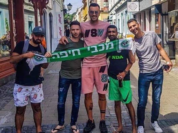 הקשר המועמד דרבישביץ' עם אוהדים בסלובניה