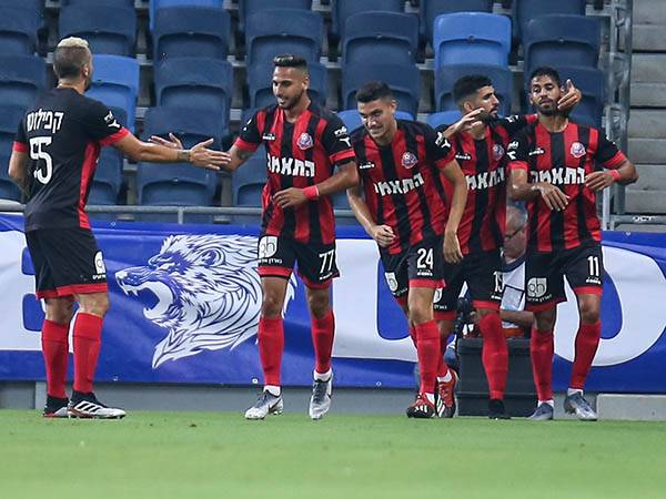 ניצחון ענק להפועל חיפה (צילום: מאור אלקסלסי)