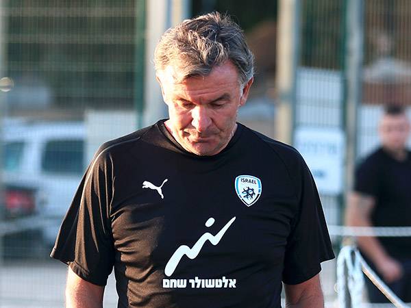 רוטנשטיינר. ספג ביקורות (אלן שיבר)