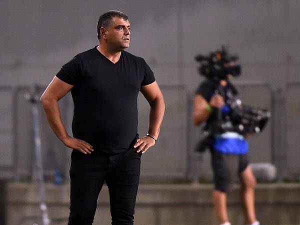 "אכזבנו את עצמנו ואת בעל הבית". ברדה בסיום (צילום: ברני ארדוב)