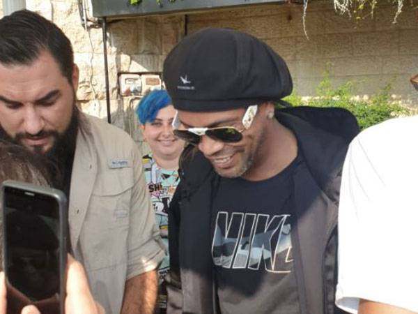 רונאלדיניו, מחויך כהרגלו