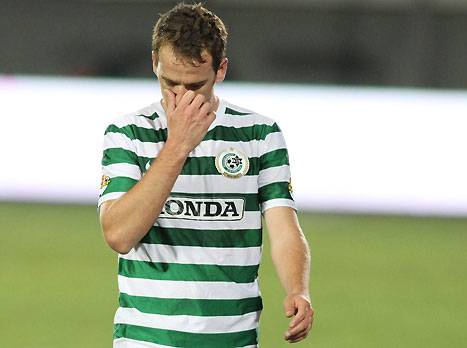 "מגרש הכדורגל אינו מקנה חסינות". ראיוס לאחר ההרחקה (צילום: יוסי שקל)