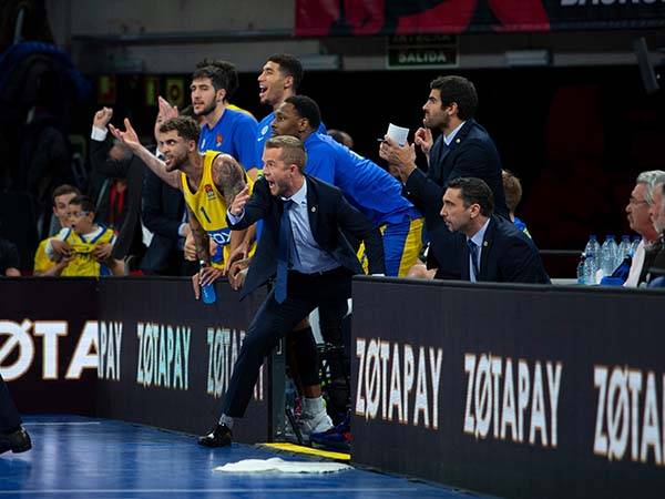 בינתיים, עומדת בעומס. מכבי חוגגת בבאסקוניה (getty)