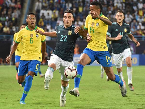 לאוטארו, פתח לצד מספר 10