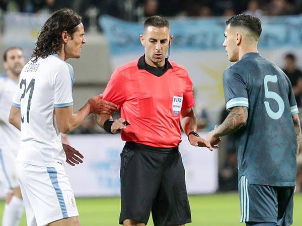 "התרגשתי בשעות שלפני המשחק". ריינשרייבר עם קבאני (צילום: דני מרון)