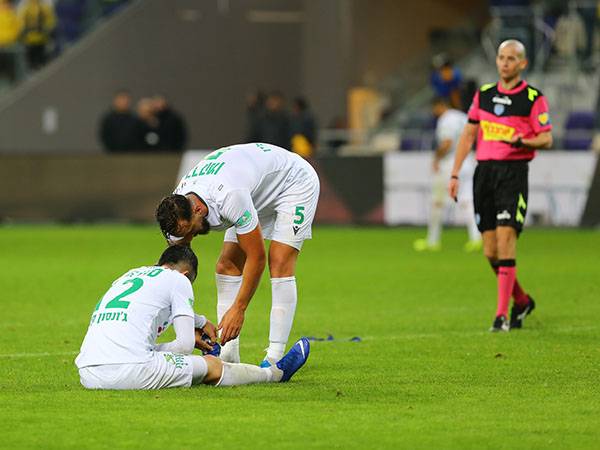 "מספיק טובים כדי להישאר בליגה". שחקני כפ"ס לאחר התבוסה מול מכבי ת"א (צילום: לירון מולדובן)