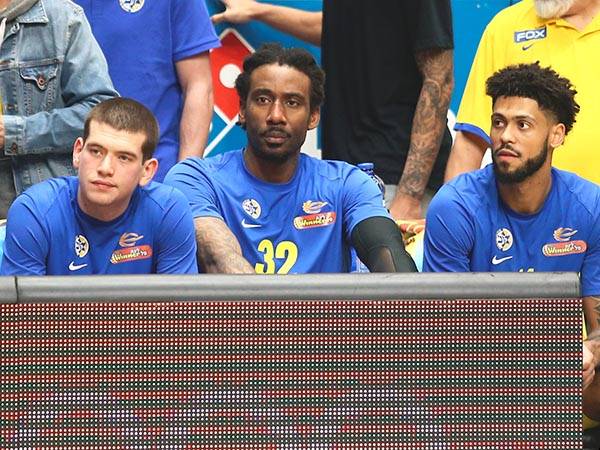 חבר קרוב של בראיינט. אמארה (אלן שיבר)