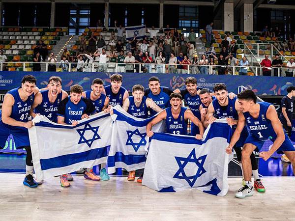 (FIBA)