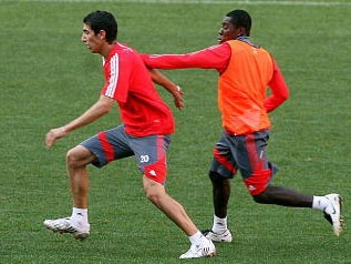 אדו ודי מריה. רק אחד פרח (GETTY)