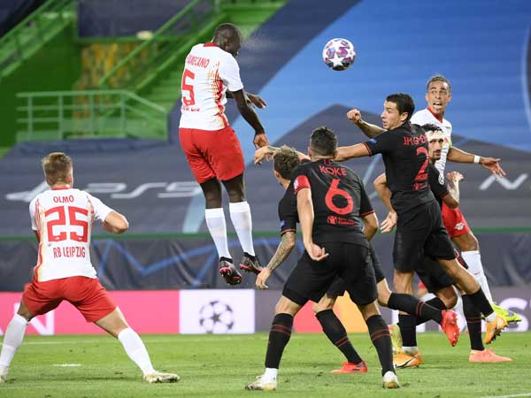 אופמקנו העלים את התקפת אתלטיקו (GETTY)