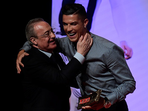 פרס ורונאלדו. שיחה חברית? (Getty)