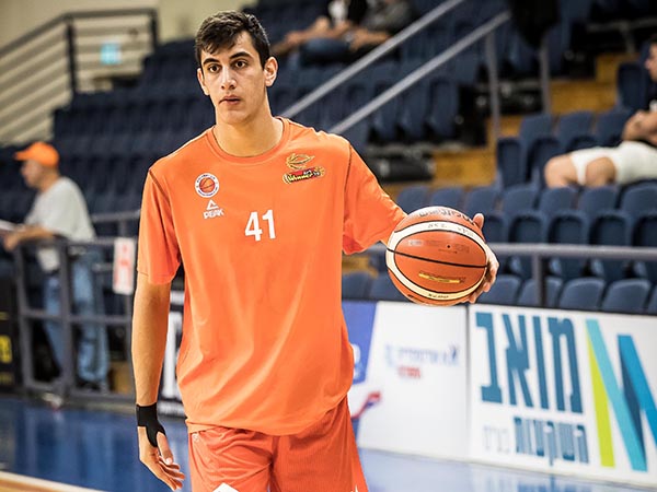 בספק בשל נקע בקרסול. דוברת (צילום: עודד קרני)