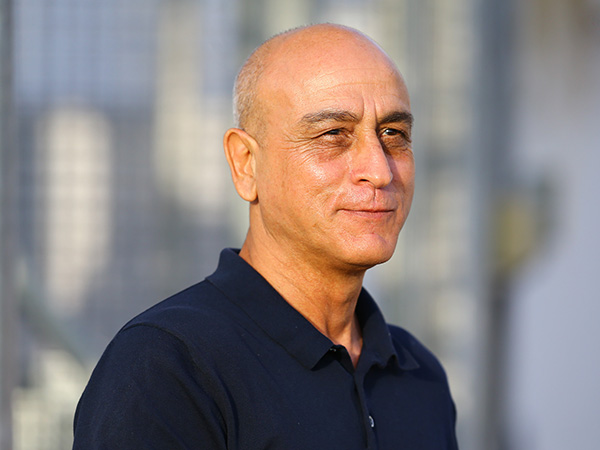 "לא כועס", סיני (לירון מולדובן)