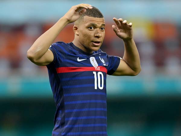 אמבפה. הרס לכולם את נבחרות הפנטזי (Getty)