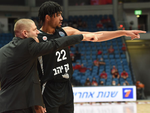 לא ירצה לזכור את המשחק. קייזר גייטס (ברני ארדוב)
