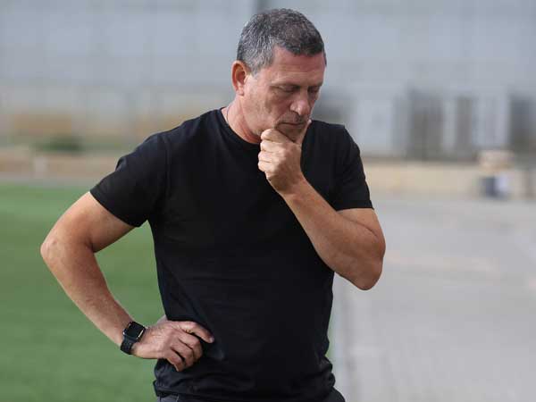עדיין מתלבט באשר להרכב. קלינגר (צילום: אלן שיבר)