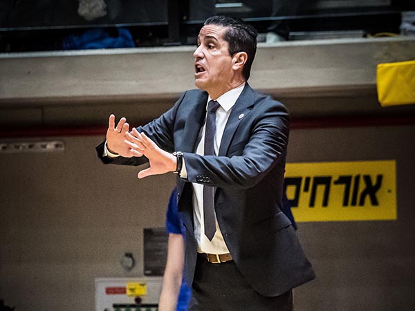יאניס ספרופולוס. הפרידה היתה בלתי נמנעת (עודד קרני)