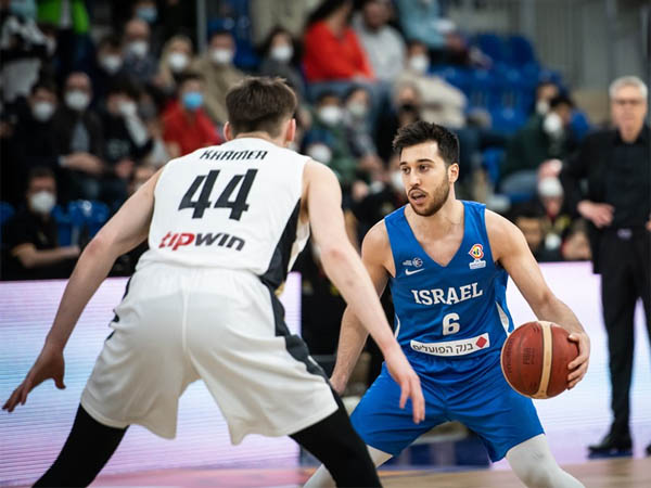 שדרג את הנבחרת אתמול. בלאט (FIBA)