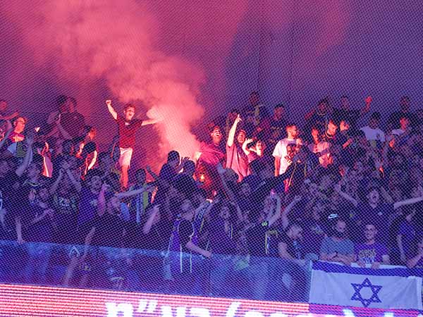 "למי שאין כרטיס, שלא יגיע" (דני מרון)