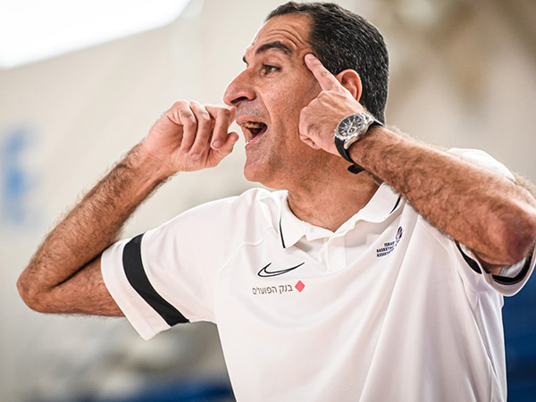 עמד במשימה. אהרוני (FIBA)