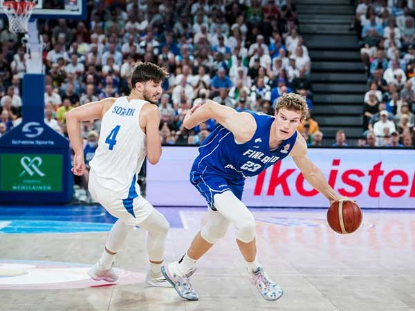 "הראש כבר מול שבדיה" (FIBA)