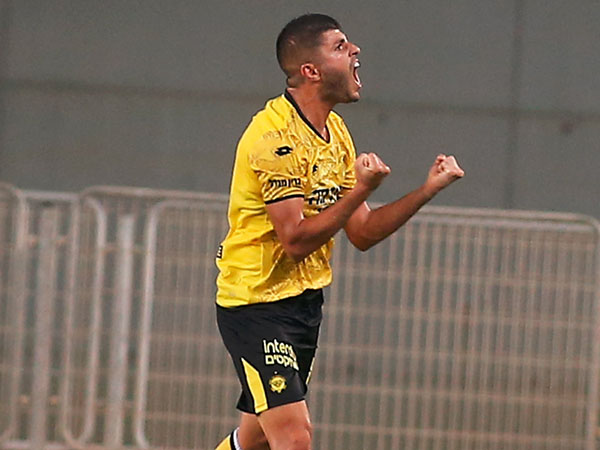יפתח בחוד? יצחק (אלן שיבר)